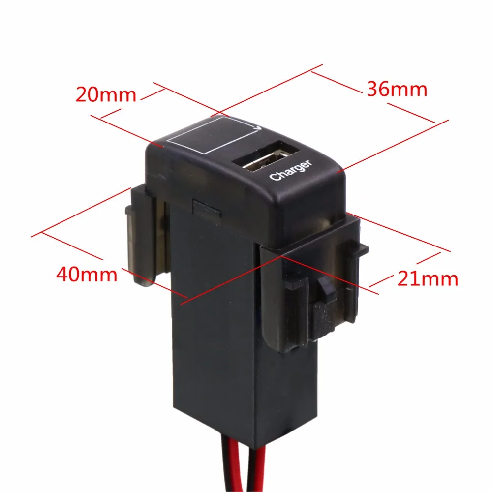 Автомобильное зарядное устройство с USB интерфейсом 5 В 2 1 А и термометр для