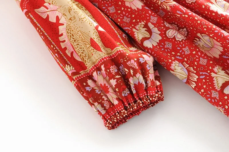 Богемное платье в стиле бохо на шнуровке с v-образным вырезом и цветочным принтом