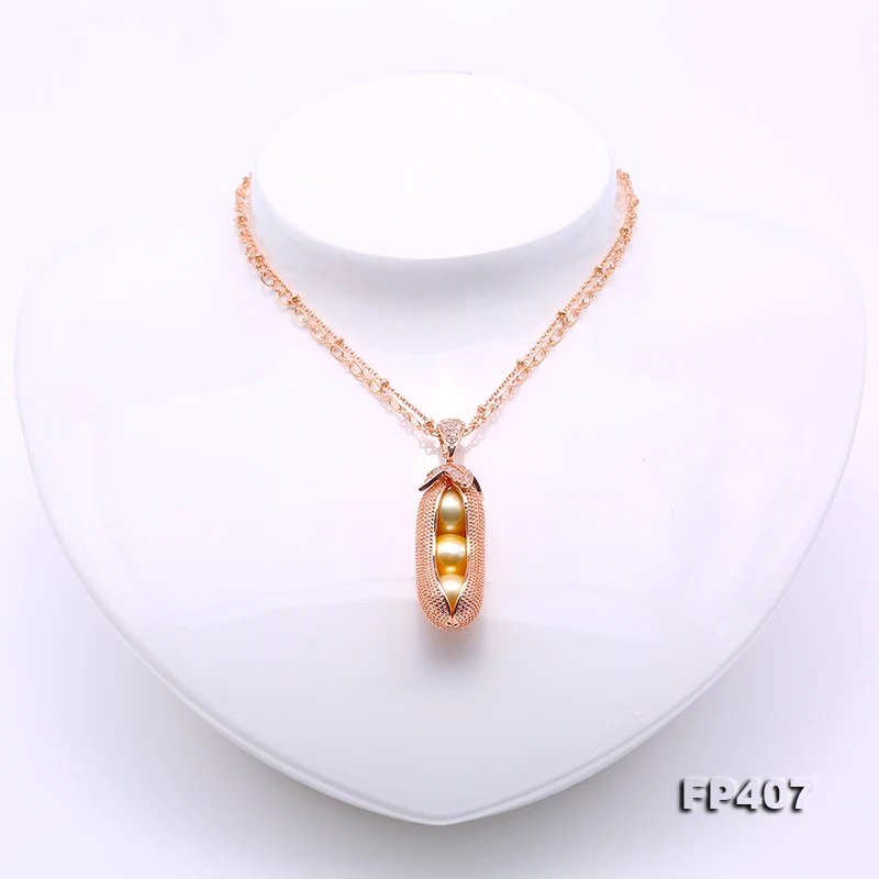 Pea Pod Pendant Perfect 10.5mm Gold Round Freshwater Pearl Necklace | Necklaces