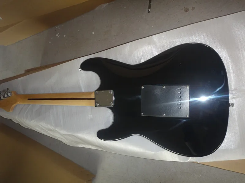 Магазин фабрики black stratocaster black pickguard звукосниматели палисандр гриф 6 струнная электрогитара