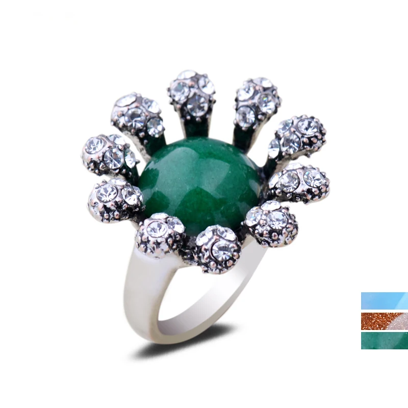 Женское кольцо с натуральным опалом каменное серебряное круглым цветком золотым