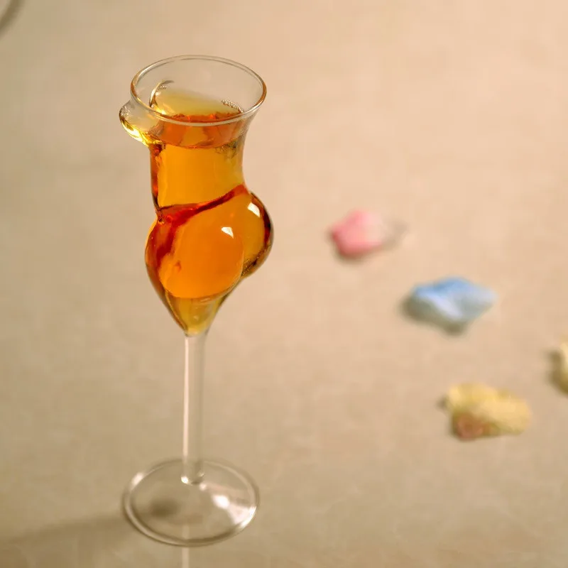 

1Pcs Creative Wine Glass Sexy Body Shape Whisky Cocktail Champagne Glass Goblet Crystal Shot Glasses Cup Elegant Party Drinkware