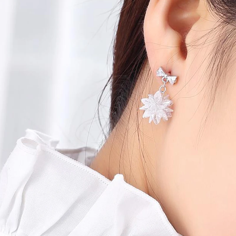 

Luxury Cubic Zirconia Jewelry White Gold Color Sparkling Snowflake Zircon Crystal Earrings For Girls