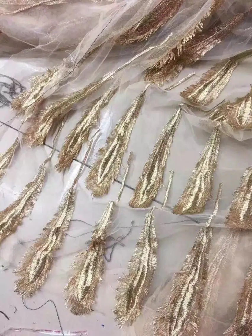 1 ярд Новое сексуальное платье с перьями кружевная ткань золотая вышивка тюль