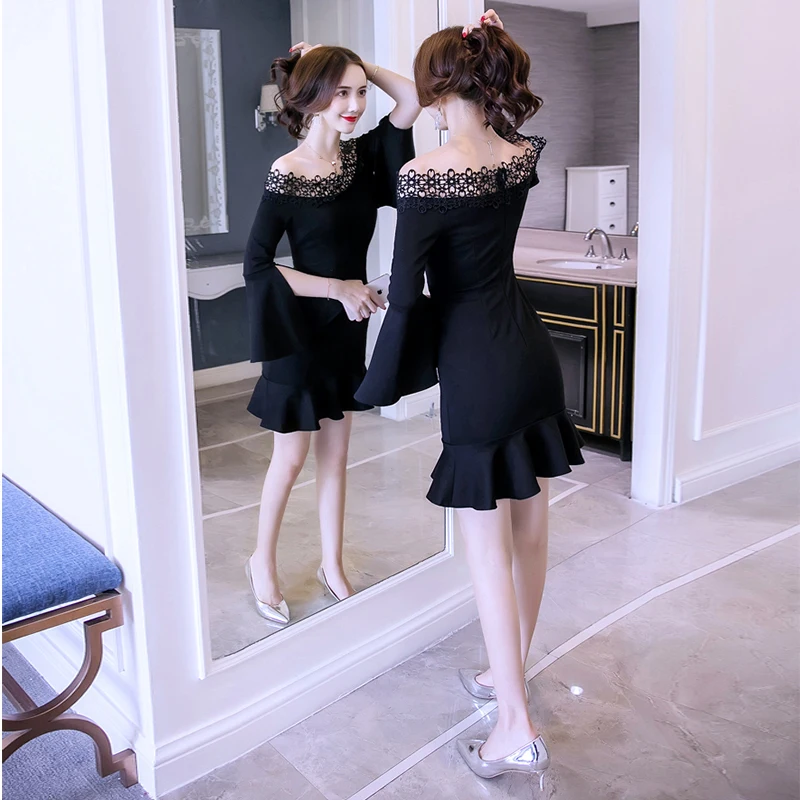 Женское платье с цветочным принтом черное офисное длинным Расклешенным рукавом