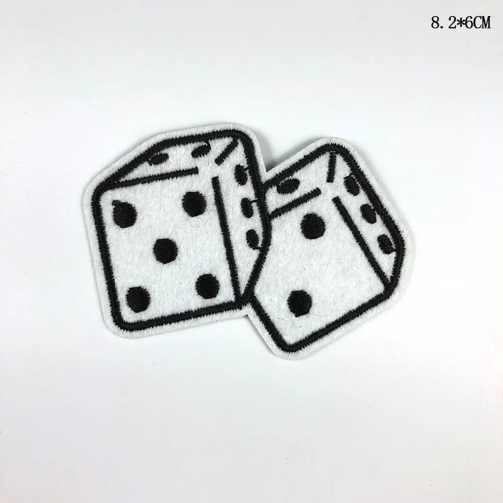 Мультфильм азартные игры DIY украшения одежды наклейки 3D Pokers Вышивка Патчи огонь кости аппликации для одежды