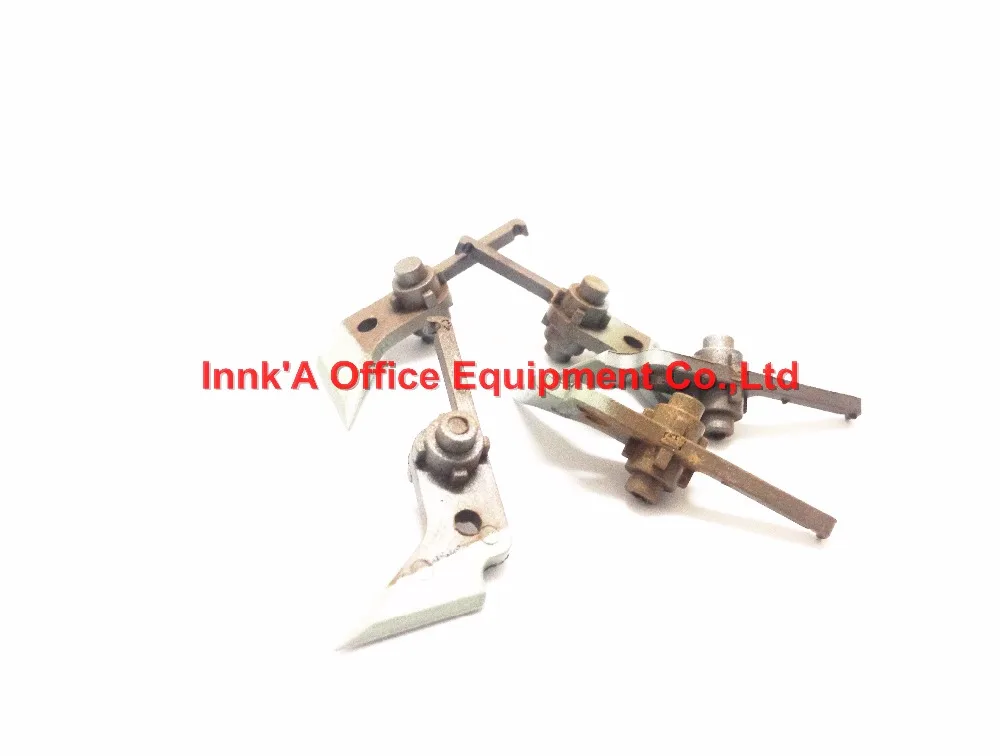 2 комплекта AE04-4099 MP4000 верхний палец для Ricoh Aficio MP 4000 4000B 4001 4002 5000 5000B 5001 5002 AE044099 |