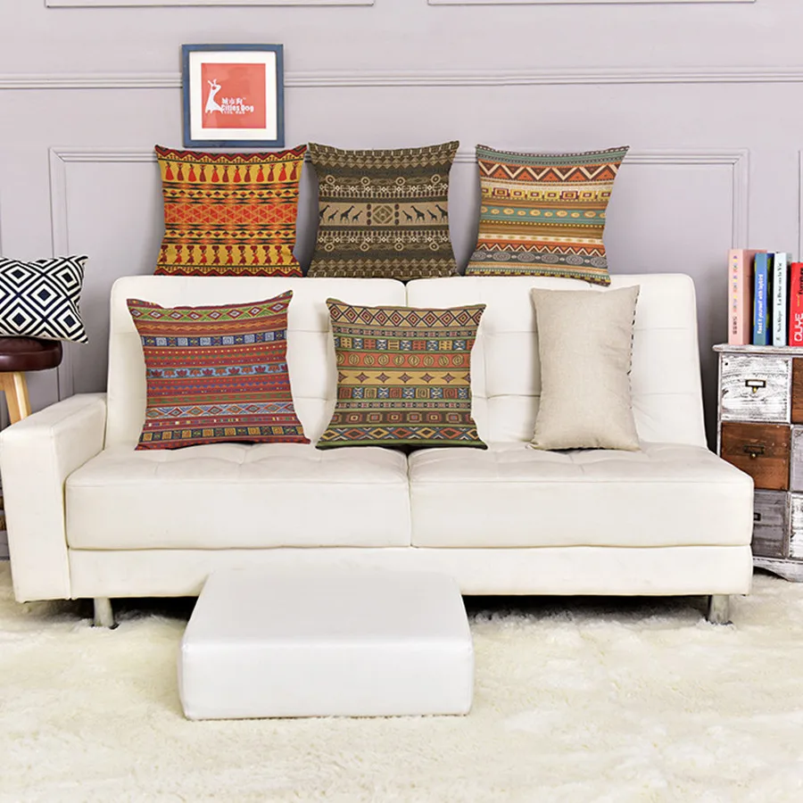 Наволочка в полоску с геометрическим рисунком африканском стиле цветная