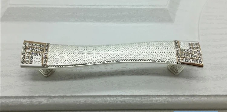 Серебристый комод, тянет черный ящик, ручки для шкафа, модная Роскошная современная стеклянная Алмазная мебельная фурнитура, ручка 96 мм
