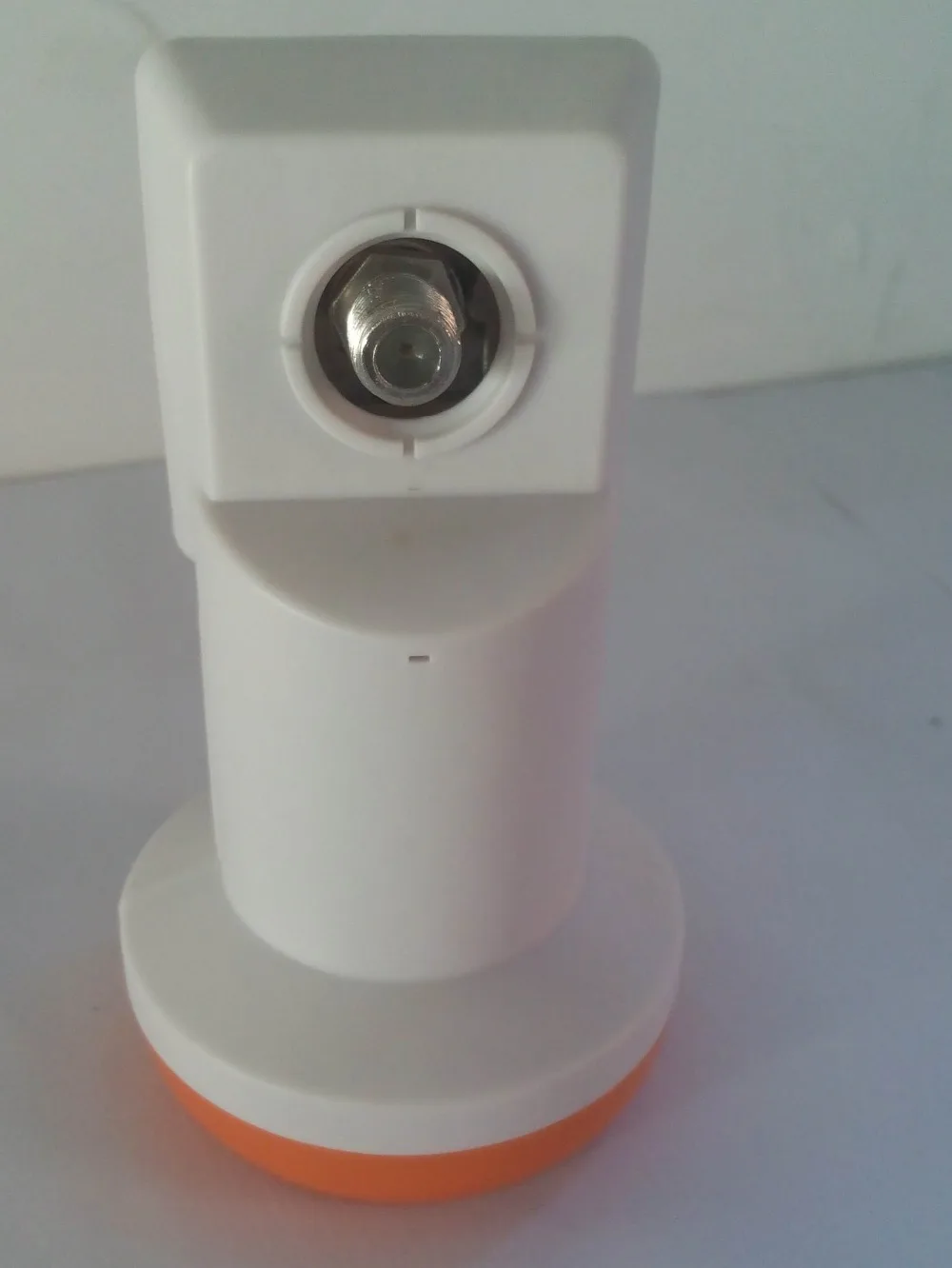 Водонепроницаемая спутниковая тарелка LNB с высоким коэффициентом усиления и