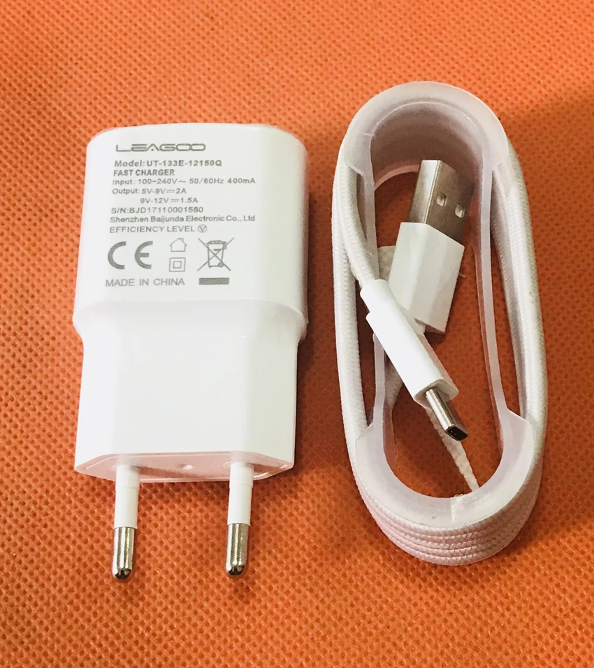 Оригинальное дорожное зарядное устройство с европейской вилкой и USB кабелем для