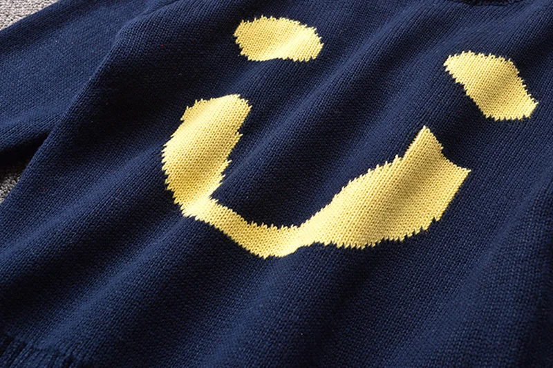 18 М-5 Т Осенью и Зимой Свитер Ребенка 2017 Новый Улыбка Pattern Мальчики Девочки