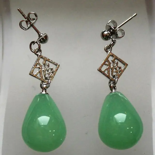 

wholesale Chinese style fu 12*16mm fancy light green jade stud earring