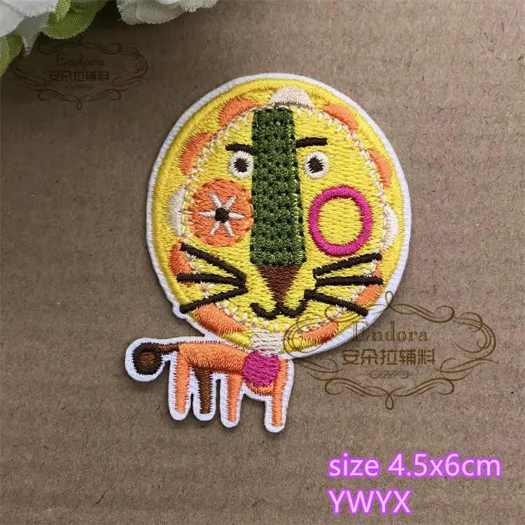 10 pcs of style 11 Новое поступление 10 шт. животные мультфильм вышитые термонаклейки популярный значок diy ремонт Декор мотив accessory аксессуар - Цвет: 10 pcs of style 11