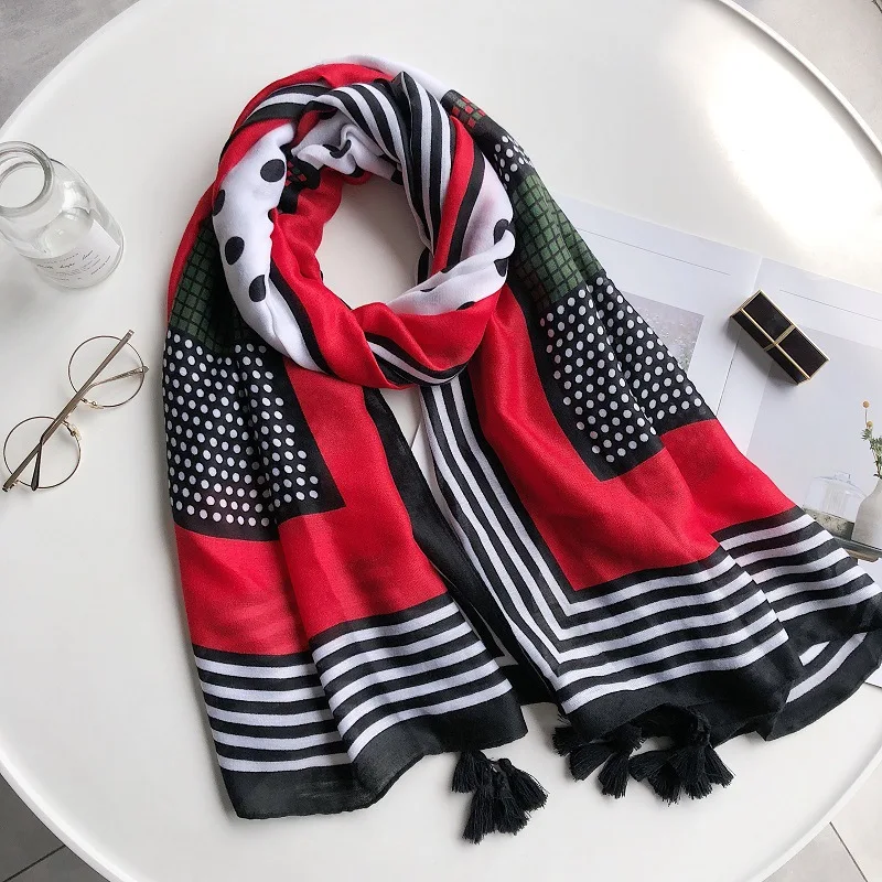 Женский шарф с кисточками в горошек шаль из вискозы мягкая накидка Пашмина