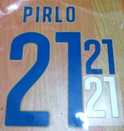 Антикварная бронза Италия Дом EL SHAARAWY CHIELLINI DE ROSSI MARCHISIO BALOTELLI Пирло nameset патч печать значок - Цвет: Антикварная бронза