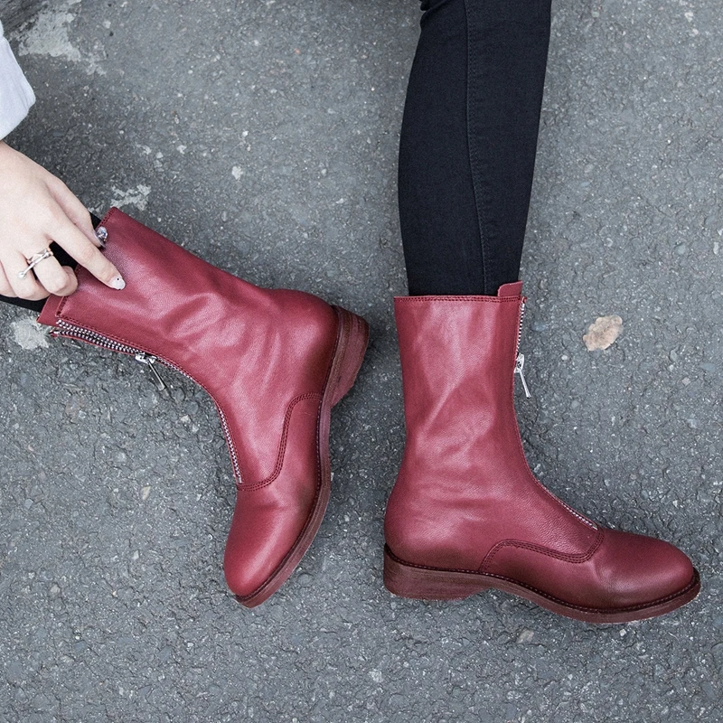 SIMLOVEYO/Zapatos de mujer; женские ботинки до середины икры; обувь на плоской подошве с круглым носком в стиле ретро; стильная ковбойская обувь на молнии; Цвет черный, белый, винный; Botas mujer; распродажа