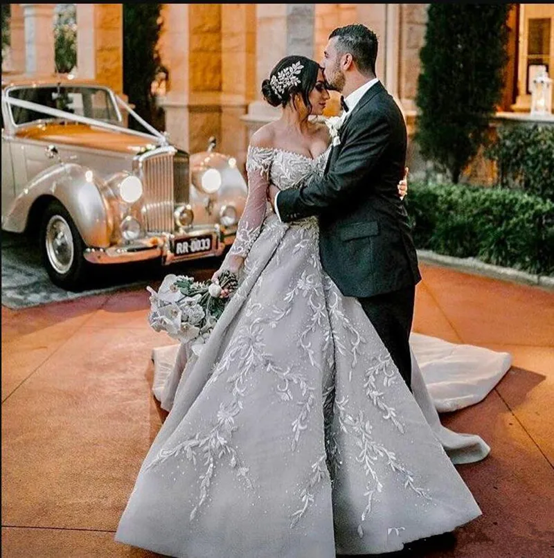 Роскошные кружевные свадебные платья из тюля с длинным шлейфом длинными