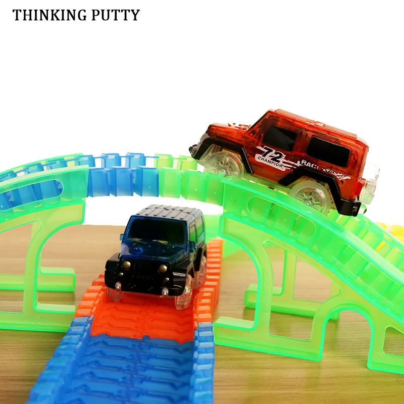 Гибкие светящиеся детали трека для машинки-игрушки, светящаяся гоночная дорога, гибкий мигающий путь в темноте, набор для создания своего маршрута, игрушки для мальчиков.