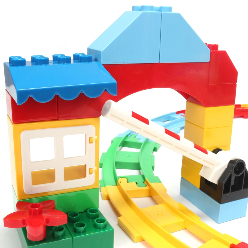 Набор блоков Funlock Duplo для детей Обучающие игрушки на батарейках с рельсовой