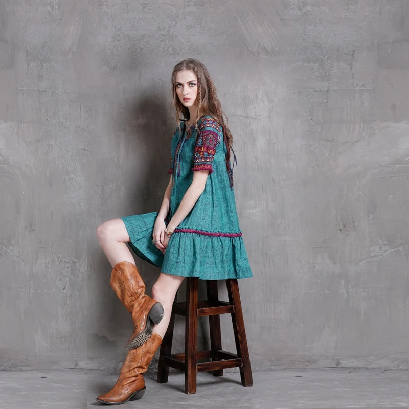 Женское летнее платье с короткими рукавами длинное приталенное для студентов |