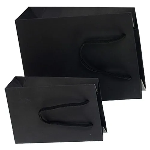 Подарочный бумажный пакет с ручкой для дня рождения черный 20*10*28 см | Дом и сад