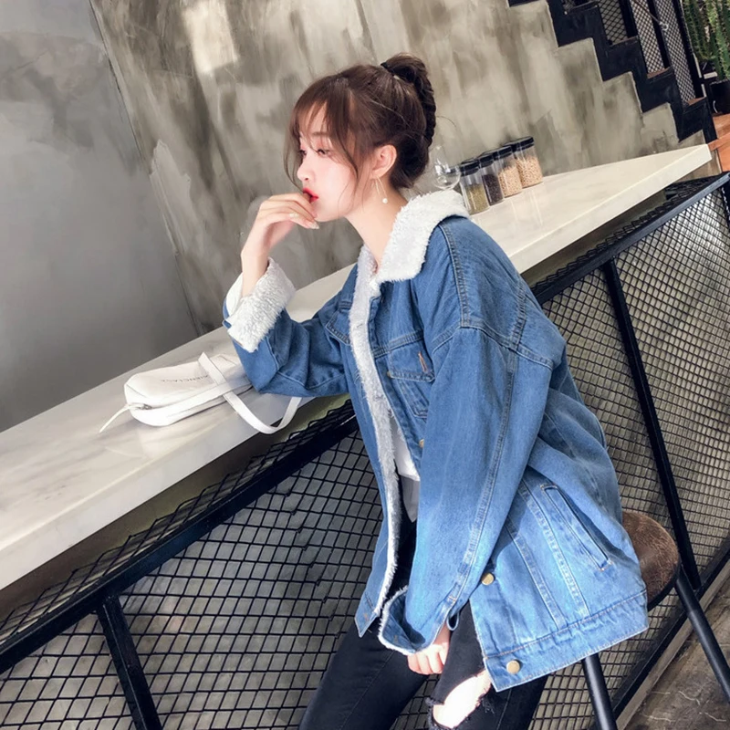 Женское джинсовое пальто с капюшоном бархатное толстое из денима хлопковой