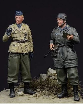 Немецкие фигурки Fallschirmjagers нераскрашенные для 2 человек 1/35|Наборы сборки моделей|