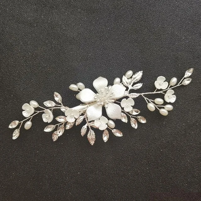 Silver Hair Clip SLBRIDAL Стразы ручной работы Стразы Жемчуг Цветок Свадебные украшения гребень для волос свадебные головные уборы аксессуары для волос подружки невесты - Окраска металла: Silver Hair Clip