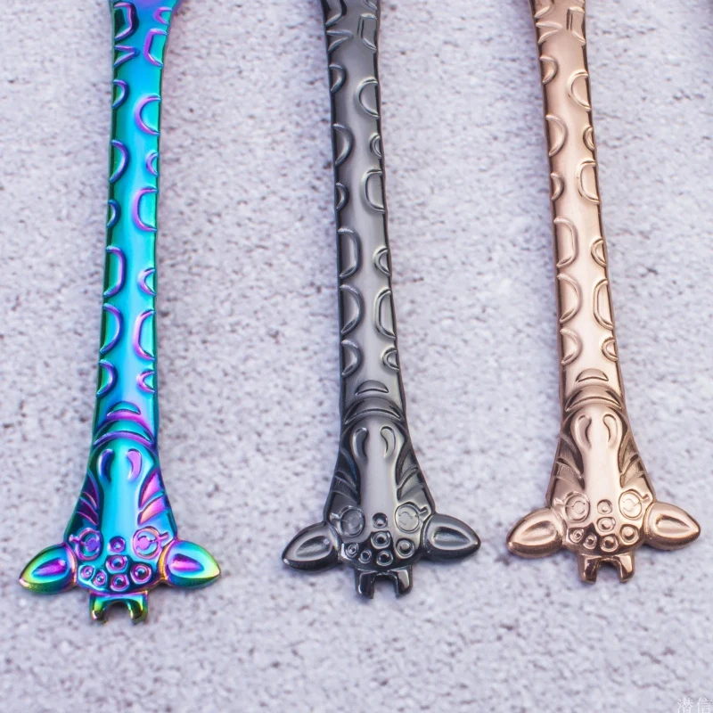 Жираф мультфильм Мини длинная ручка десертная ложка Вилка вакуумное покрытие