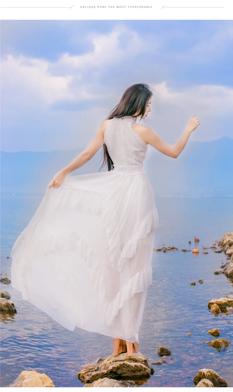 Женское богемное пляжное платье макси белое длинное с открытыми плечами