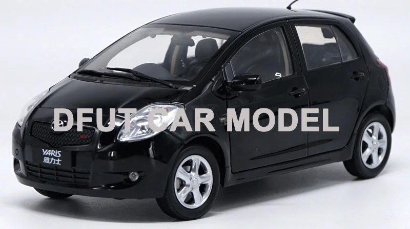 Фиолетовый Литые под давлением колеса из 1:18 сплава игрушка YARIS модель автомобиля Детские игрушечные машинки оригинальные авторизованные подлинные детские игрушки - Цвет: Фиолетовый