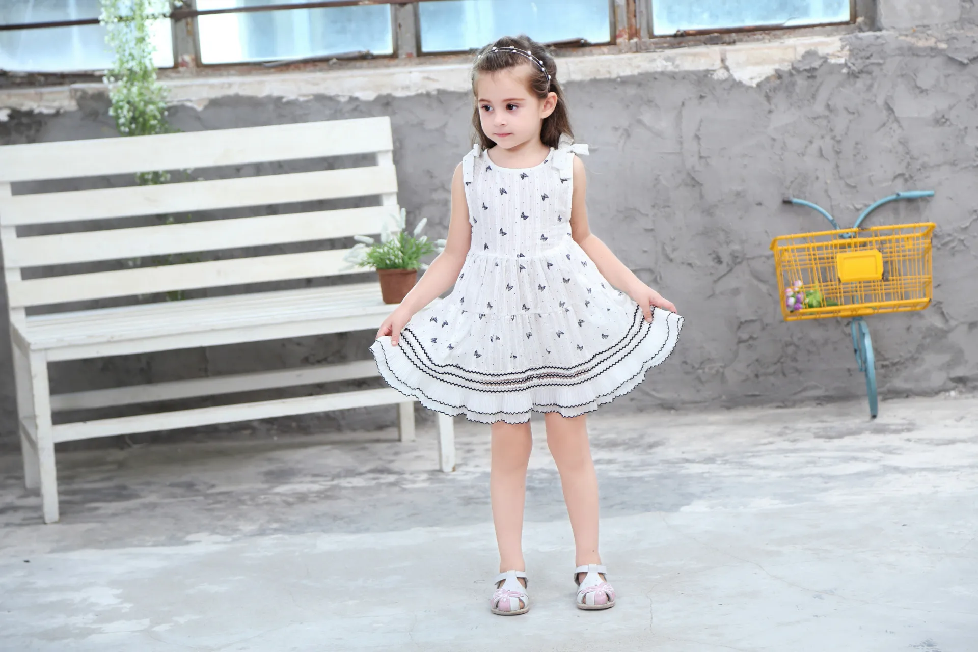 Korean version of the explosion girl butterfly dress cotton jacquard princess casual holiday kids wear | Детская одежда и обувь