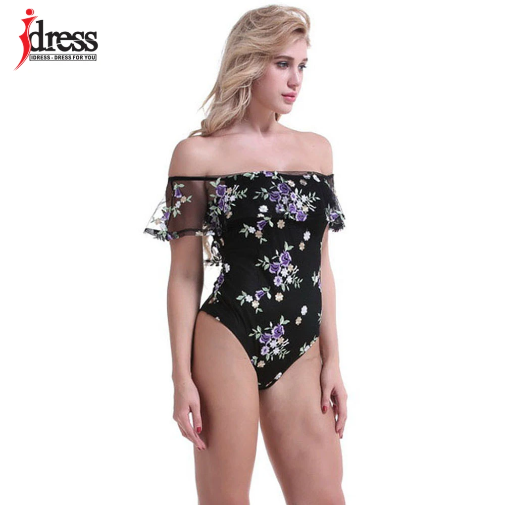 Новинка 2018 года облегающее боди IDress с открытыми плечами и оборками вечерние