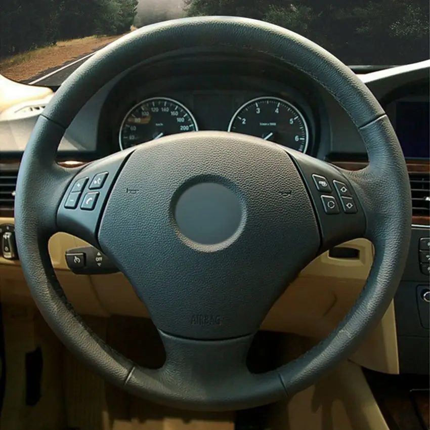 Сшитый вручную черный чехол рулевого колеса автомобиля из искусственной кожи