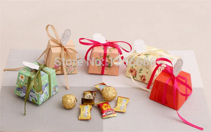 

500pcs/lot Wedding Candy Boxes Gift Boxes Beige Trapezoidal Favors Boxes