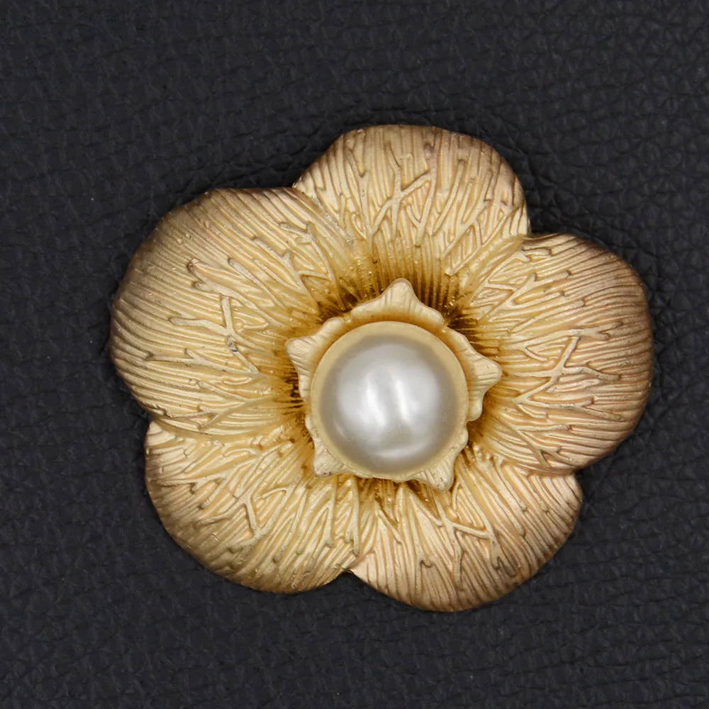 Elegant Metal Flower Brooch Pin Pearl Women Fashion Jewelry Clothing Scarf Clip Accessory | Украшения и аксессуары