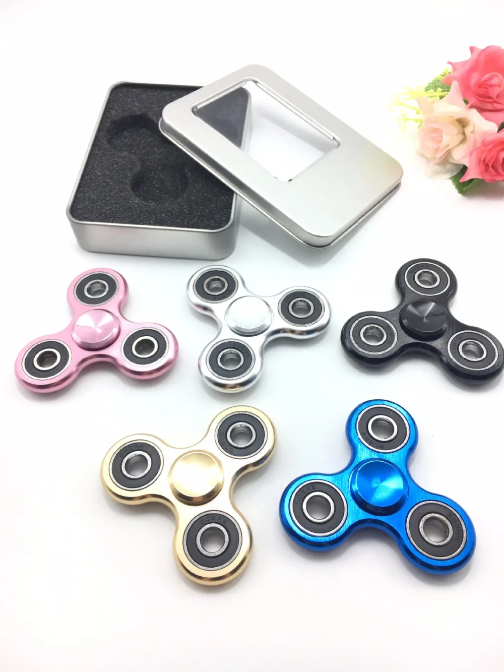 Tri-блесны Непоседа стол фокус игрушка матовый покрытие алюминиевый сплав EDC руки