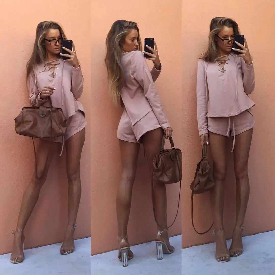 Комплект женской одежды из 2 предметов спортивный костюм с капюшоном толстовка