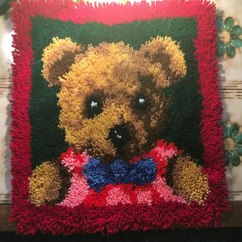 Крючок с защелкой в виде животного рукоделие незаконченная вязальная подушка