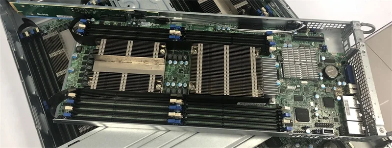 X9DRT-HF2U четыре звезды 4 точки поддержка E5-2680V2 3,5 дюймов 12-диск через двухканальный сигнал Серверная баребон-система