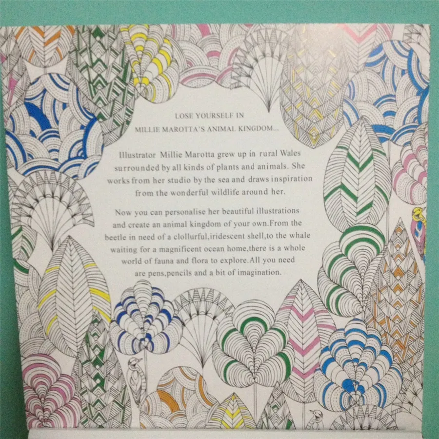 24 страниц животного Королевство английское издание антистресс раскраска для