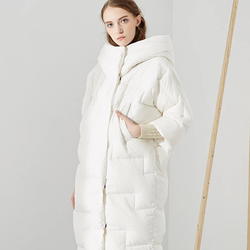 Модная теплая водонепроницаемая куртка с капюшоном на белом утином пуху парка