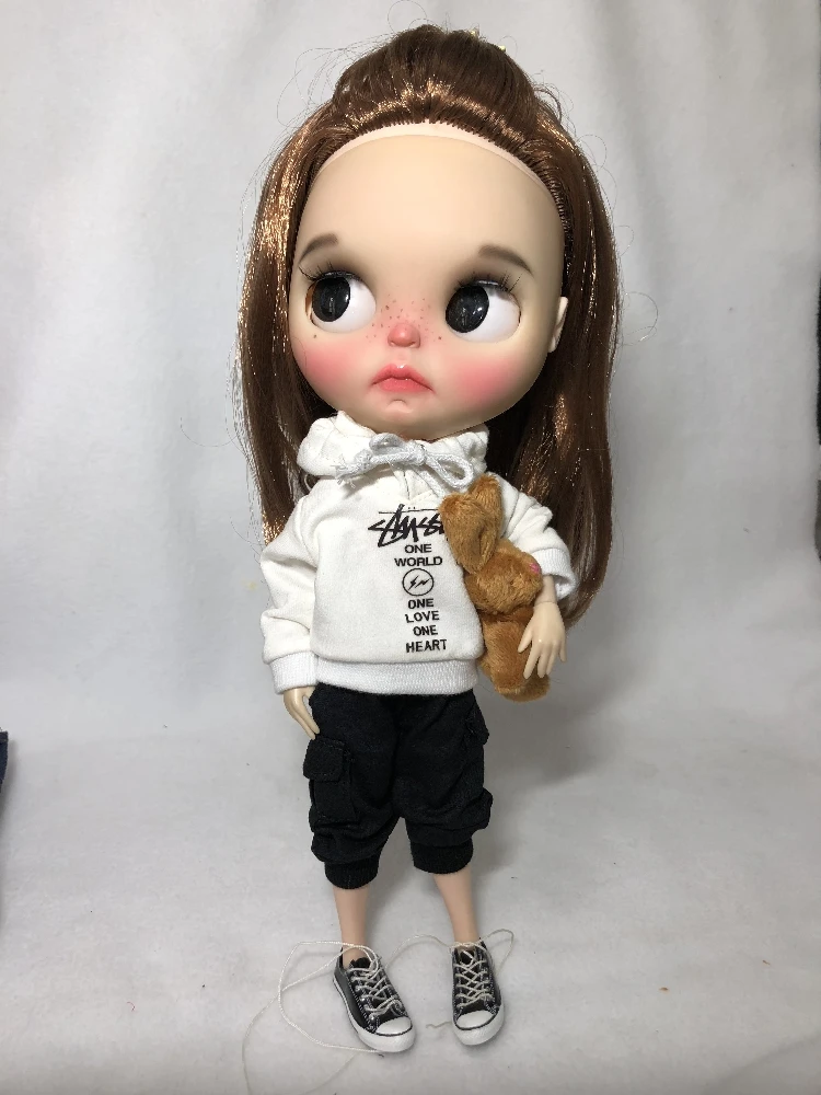 T02-X607 Blyth кукольная одежда 1/6 куклы OB24 аксессуары azone одежда ручной работы белый свитер с надписью Футболка черные штаны