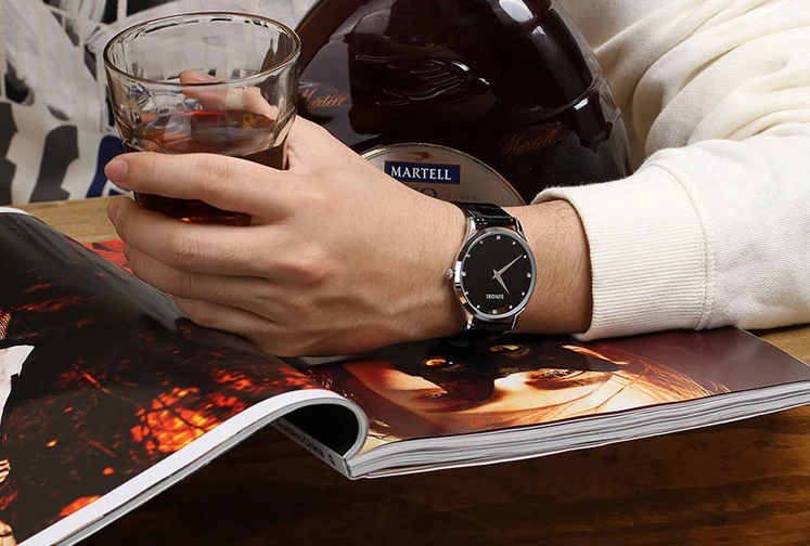 Горячие Продаем Марка кожаным ремешком для мужские человек моды Стиль кварцевые