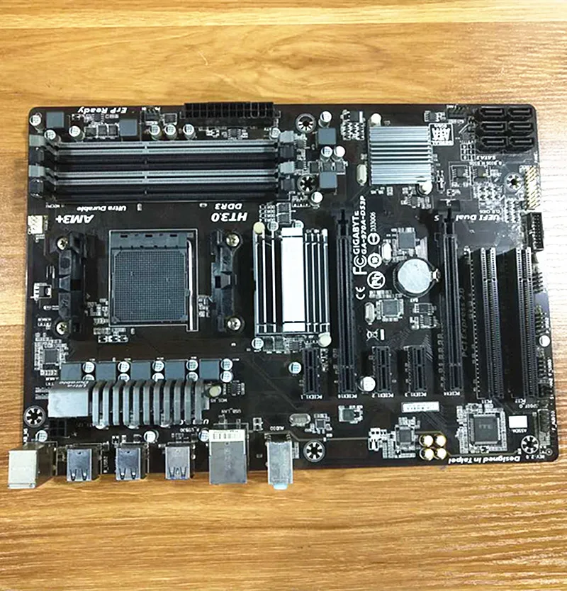 Для Gigabyte оригинальная б/у настольная материнская плата 970A DS3P для AMD 970 Socket AM3 + DDR3 в