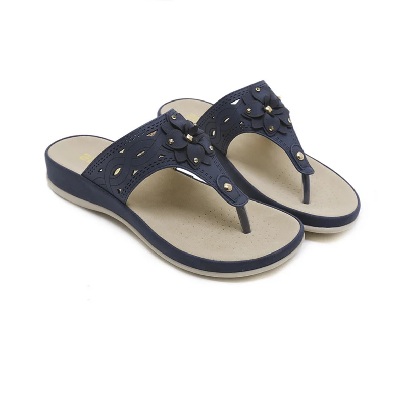 

Rhinestone Women's Flip Flops Flat Shoes Plus Size Clip Toe 2020 New Slippers Low Heel Soft Beach Shoes Female Slip Ons Casual