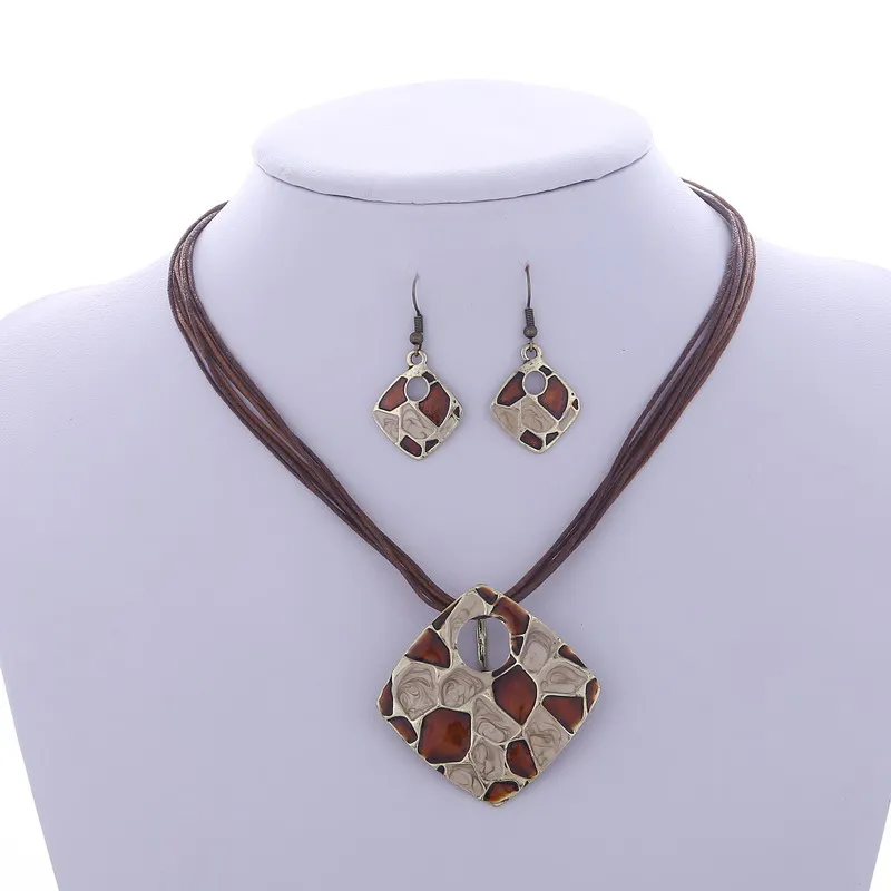 Женский ювелирный комплект из колье и серёг в стиле Бохо|jewelry sets|india jewelry setsboho sets |