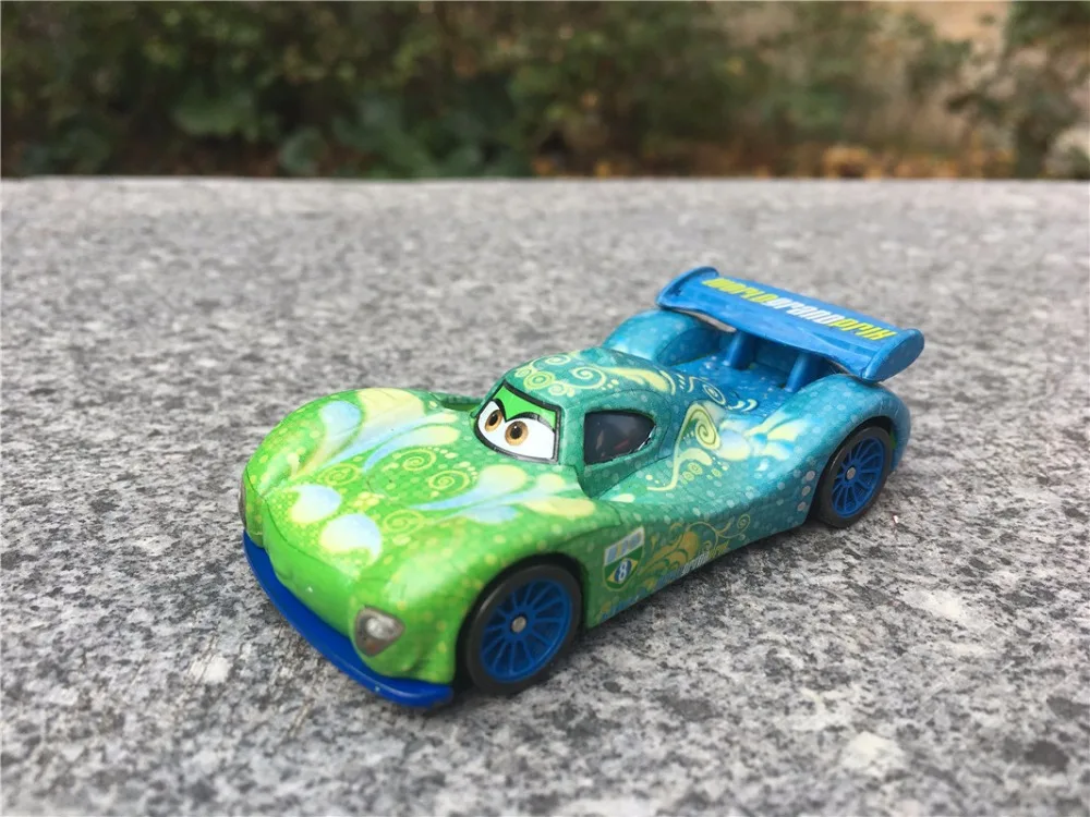 

Машинки из мультфильма Disney Pixar «Тачки 2»