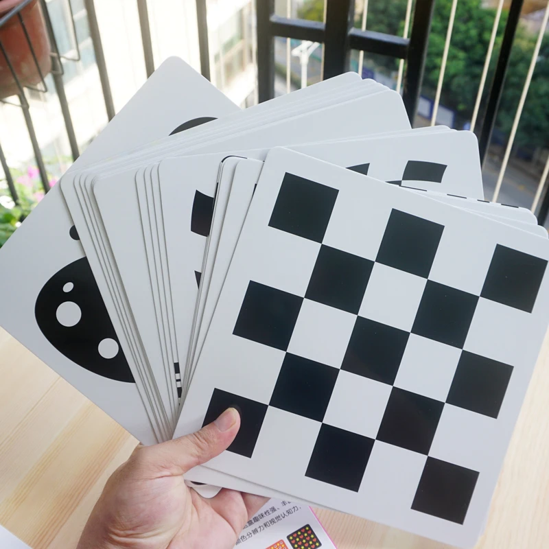

21x21 cm Black and white card for Preschool educational baby Visual training card animal cards free shipping